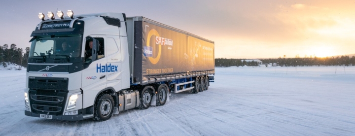 saf-holland-lkw-komponenten-meistern-kalteprufung-winter-test-2-1.jpg